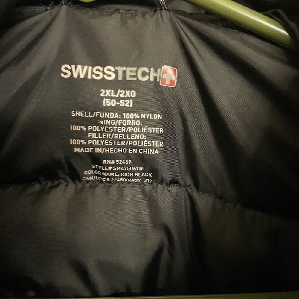 SwissTech Black Puffer Jacket 2XL